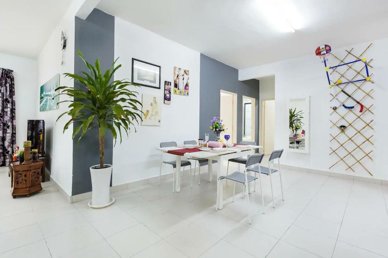 Homestay@Aeon Desa Tebrau Джохор Бахру Екстериор снимка